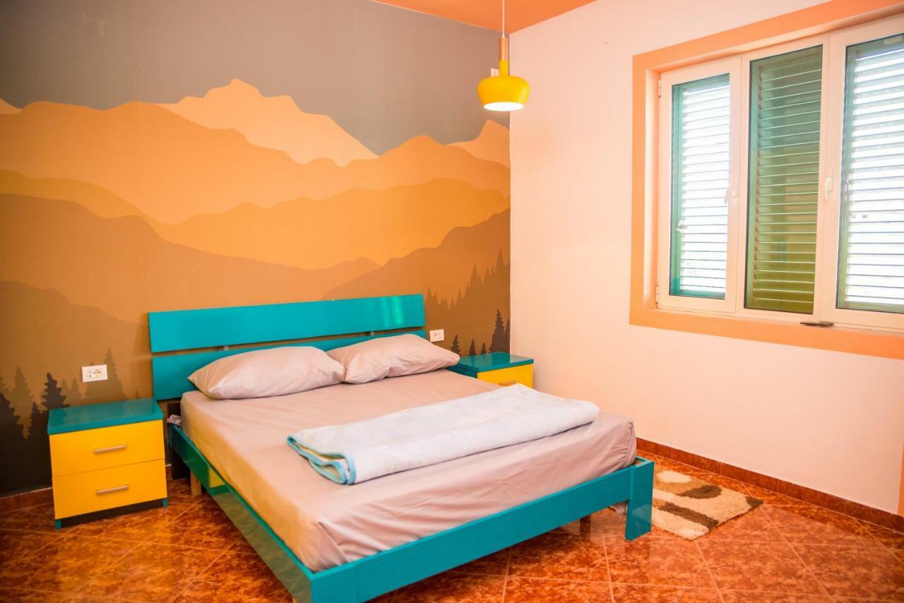 Our Way Guest House & Hostel Shkodër Buitenkant foto